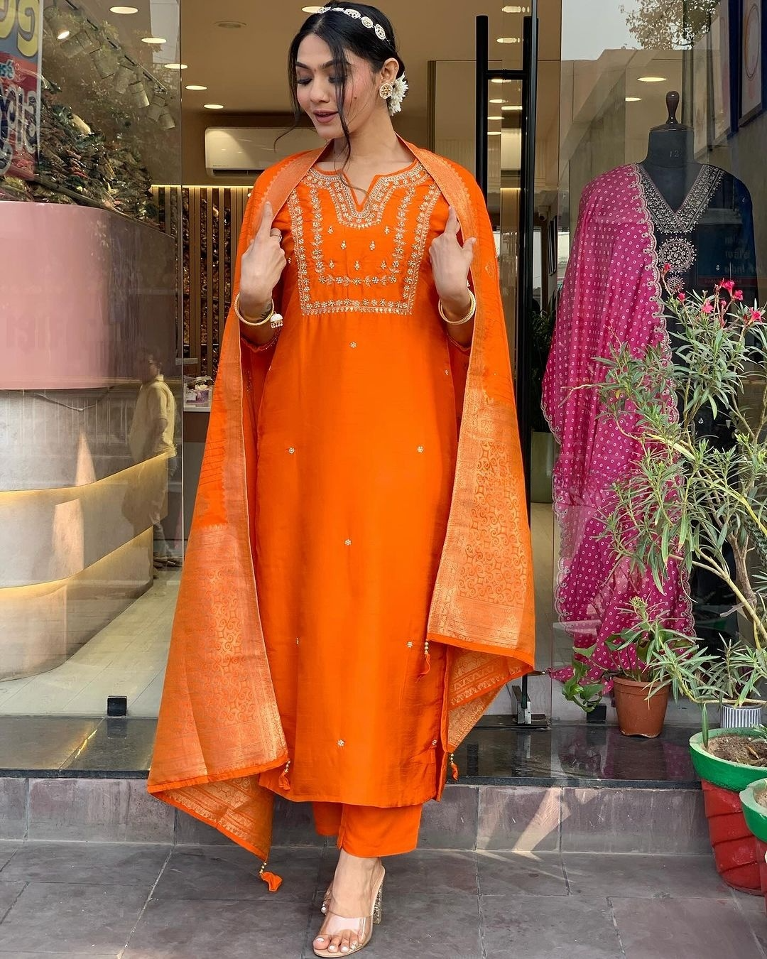 Radiate confidence in this stunning kurti set, adorned with delicate embroidery and paired with a rich, traditional dupatta.