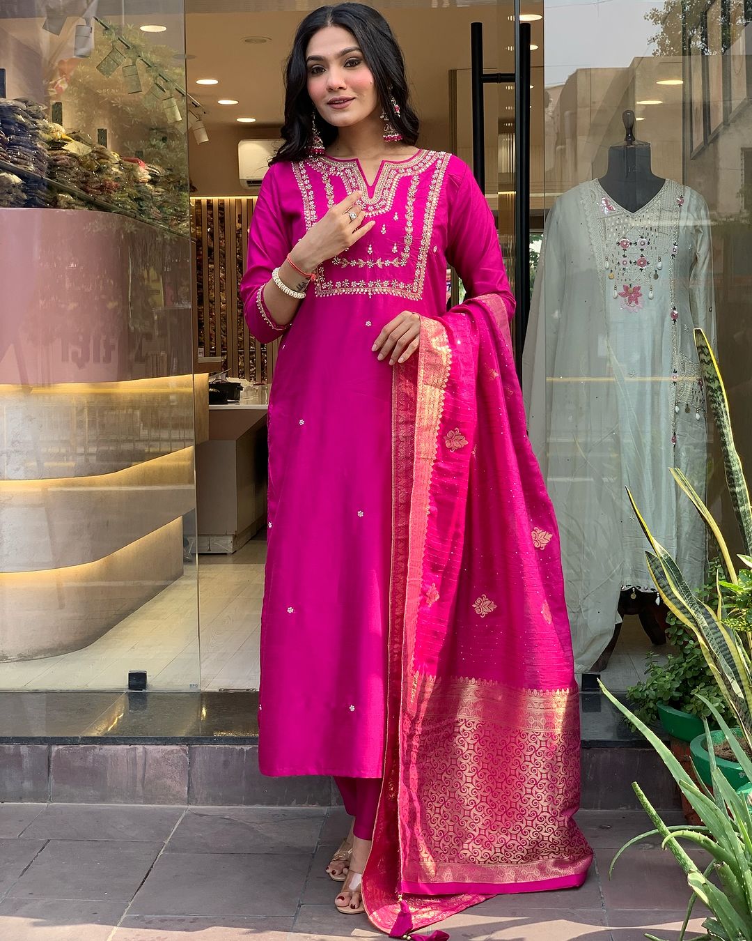 Radiate confidence in this stunning kurti set, adorned with delicate embroidery and paired with a rich, traditional dupatta.