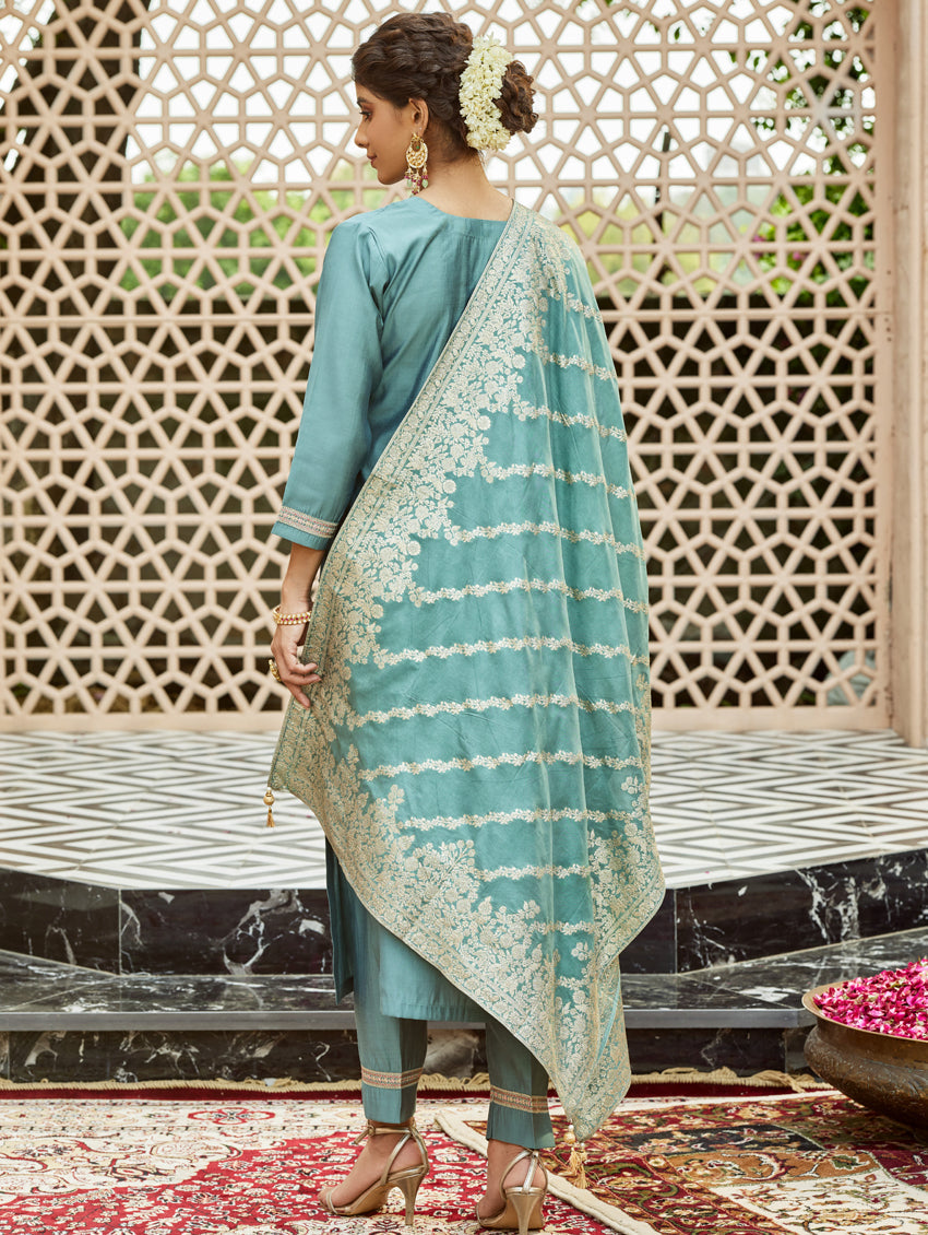 Our Exclusive Collection is here, to add a touch of tradition to your wardrobe SWRD308