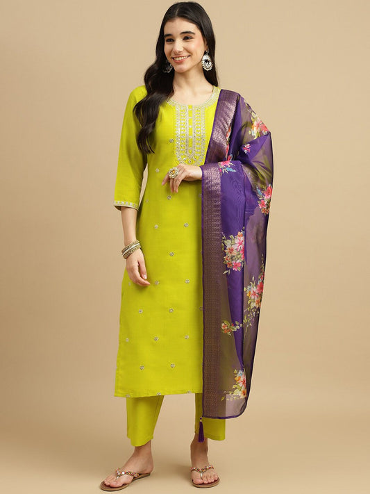 Brighten up your wardrobe with this stunning lime-green kurti set! Featuring delicate embellishments and a contrasting floral dupatta
