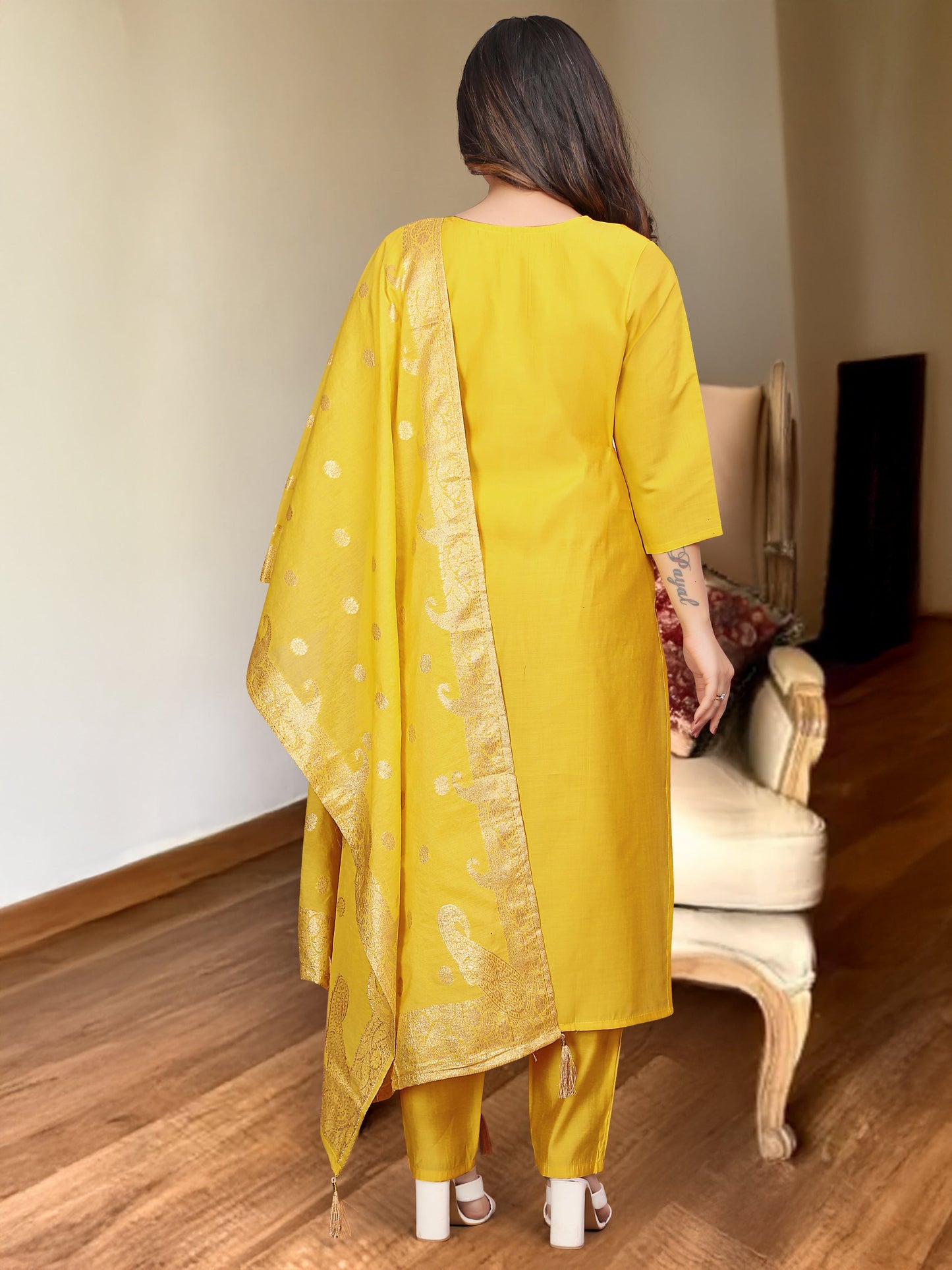 Our Exclusive Collection is here, to add a touch of tradition to your wardrobe SWRD326