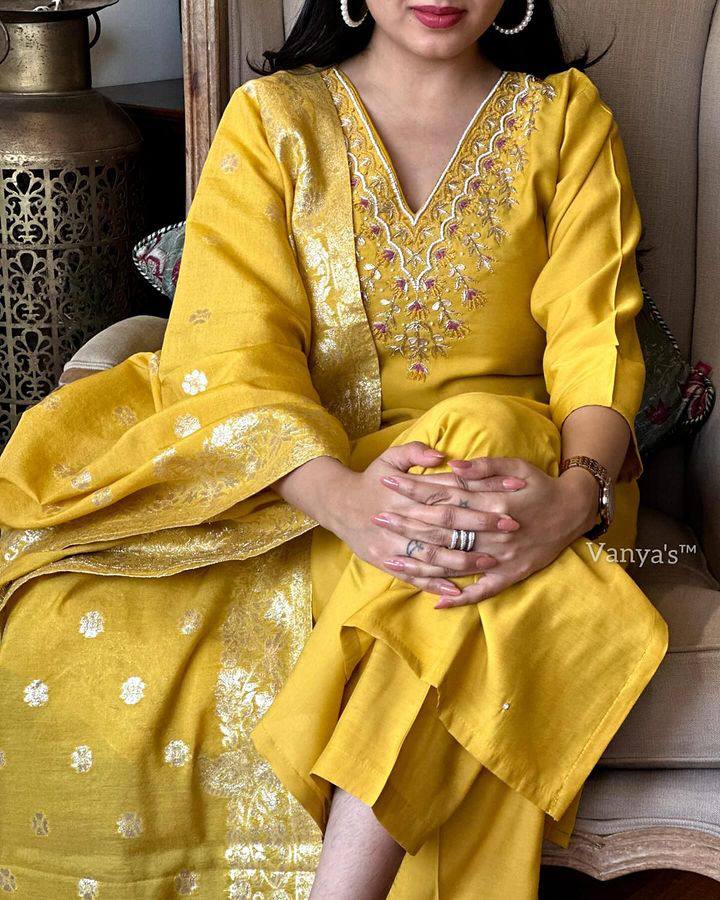 Our Exclusive Collection is here, to add a touch of tradition to your wardrobe SWRD326