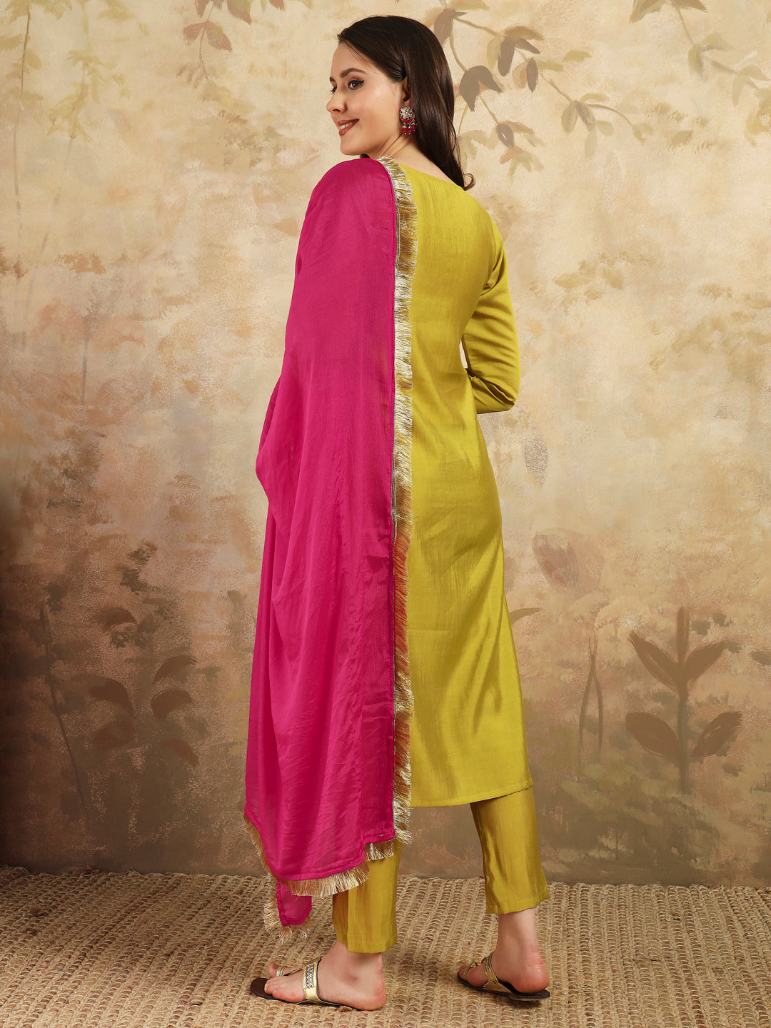 Our Exclusive Collection is here, to add a touch of tradition to your wardrobe SWRD346