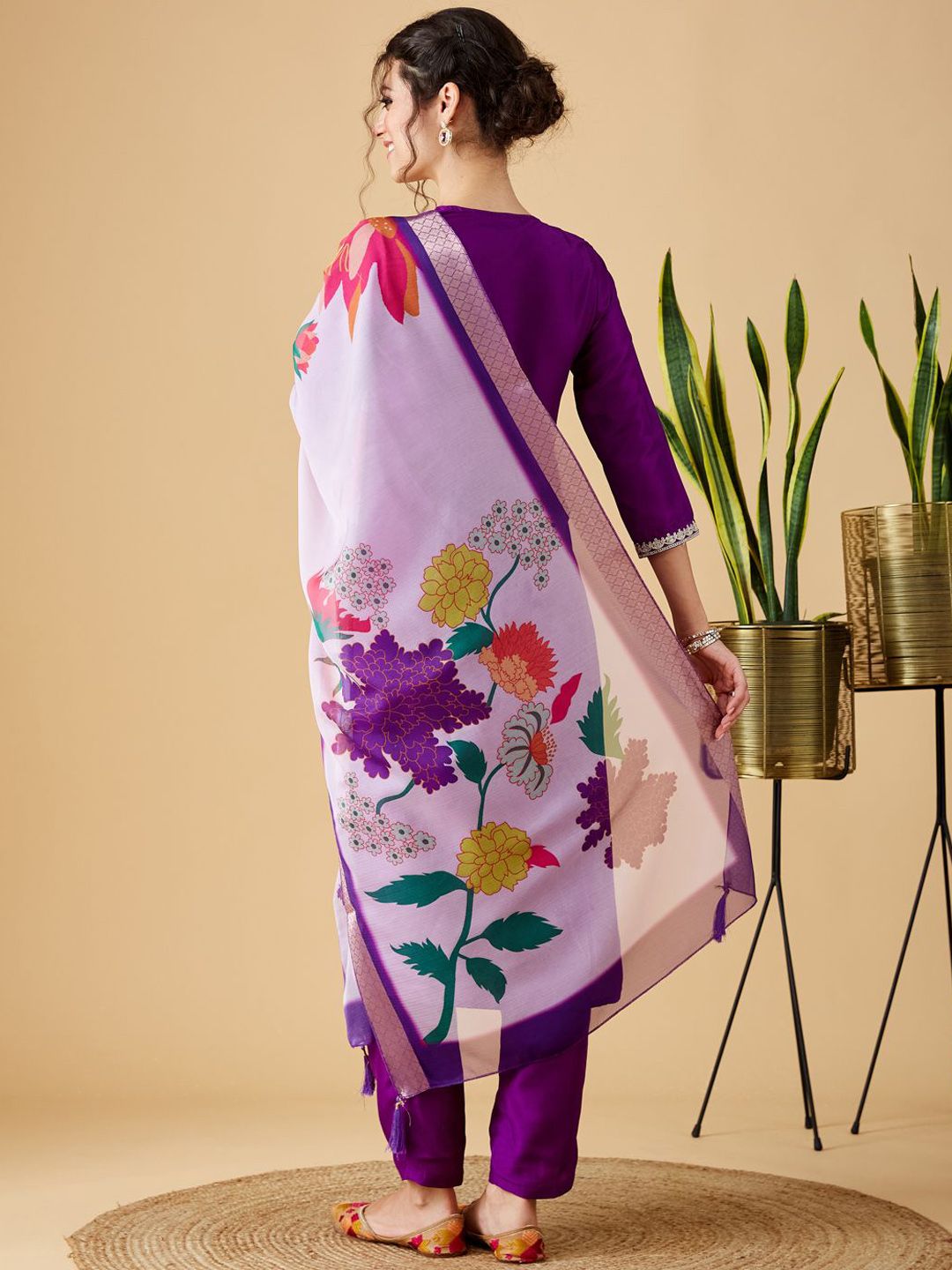 Simple yet elegant This is how we describe our latest launched dresses(NFRD419)
