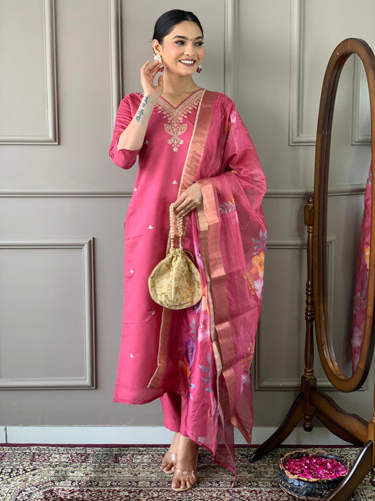 Elevate your style with this graceful pink kurti set, featuring delicate embroidery and a stunning floral dupatta. The soft fabric and elegant design make it perfect for festive gatherings or casual elegance