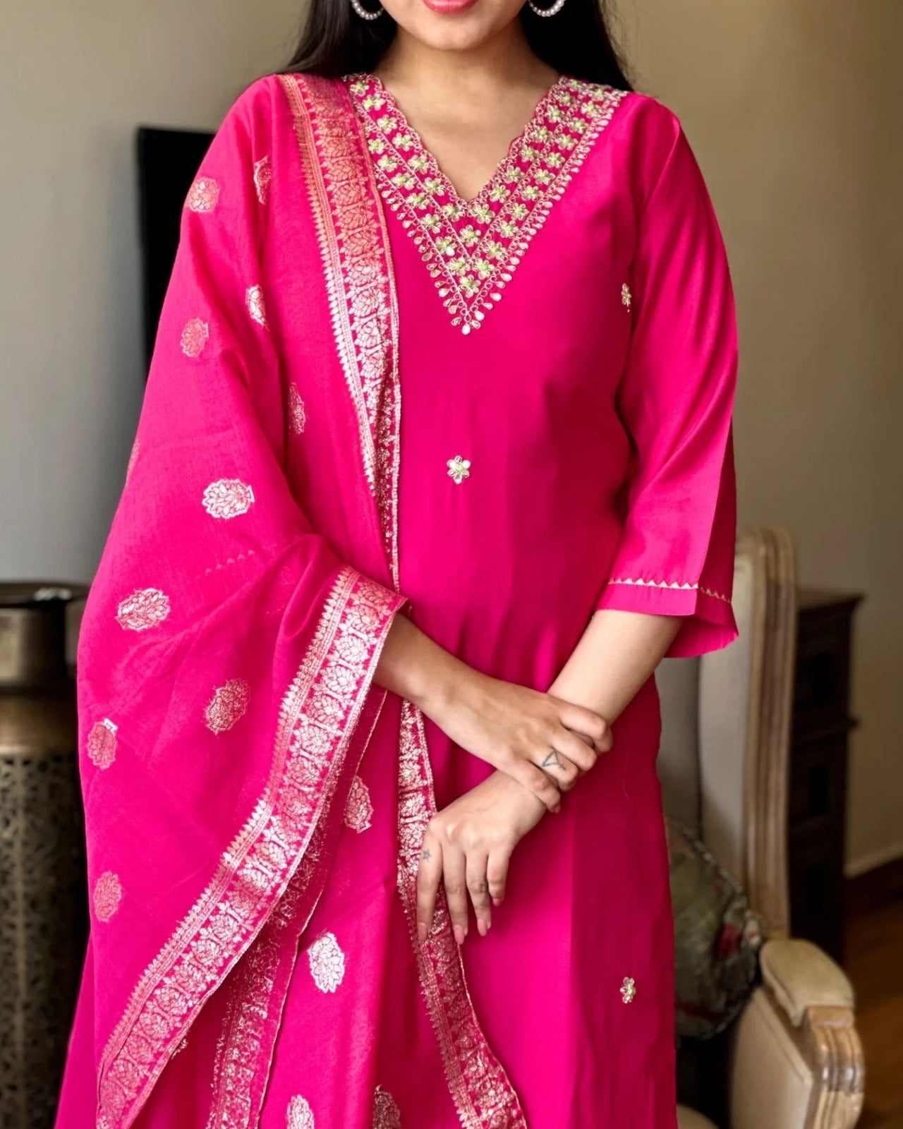 Radiate elegance in this lilac kurti set, adorned with intricate mirror work and delicate embroidery. Paired with a beautifully woven dupatta