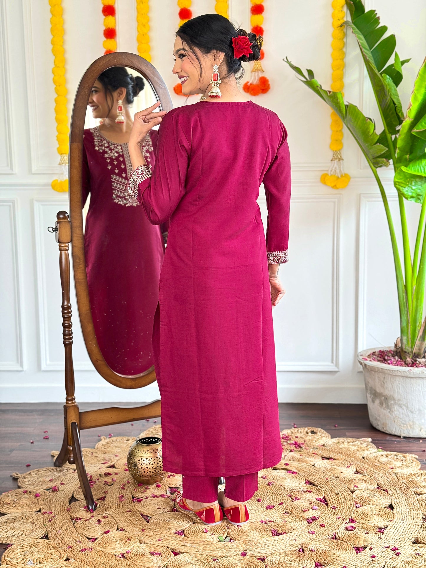 Elegant and timeless, this maroon embroidered kurti set is a perfect blend of tradition and modern stylE