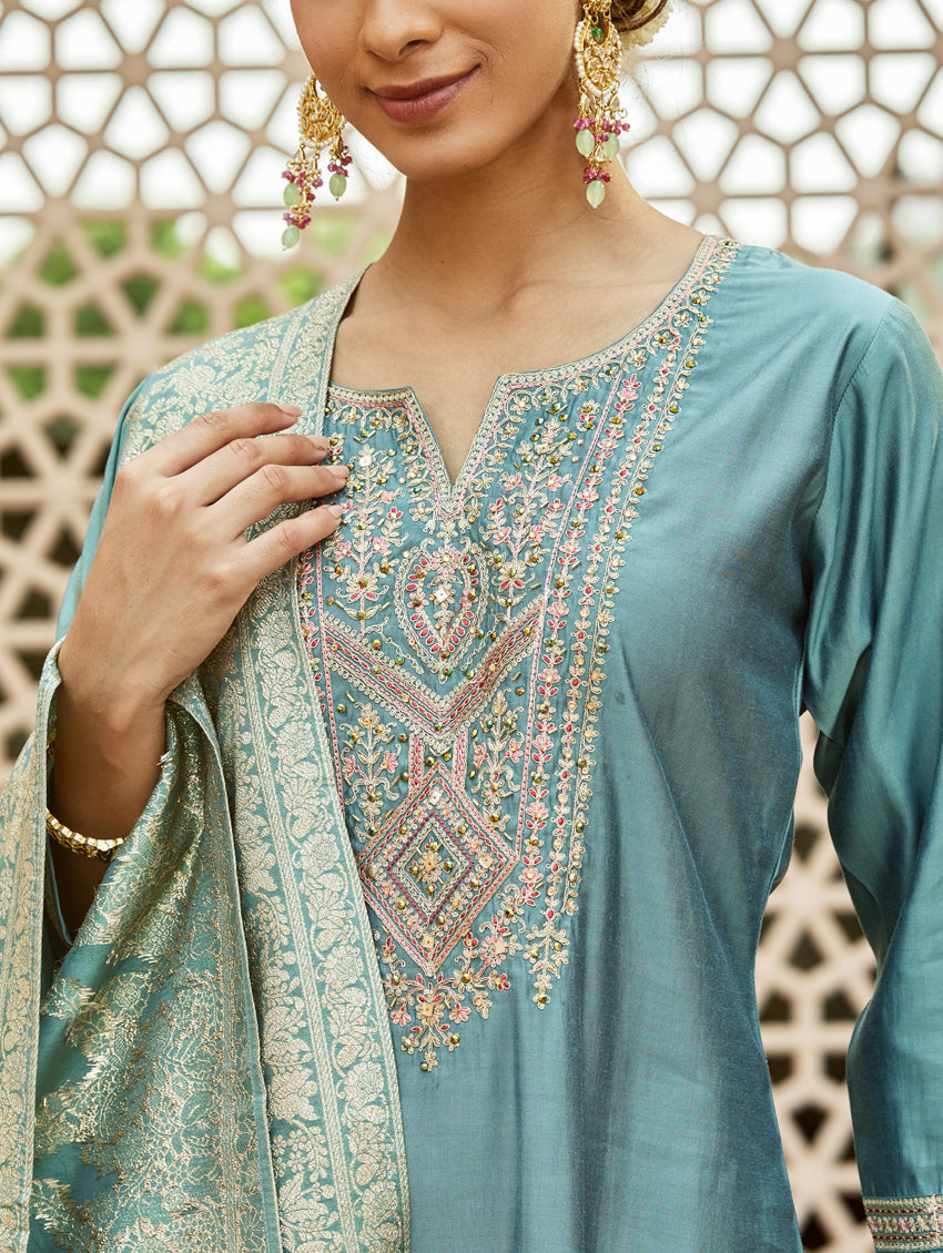 Our Exclusive Collection is here, to add a touch of tradition to your wardrobe SWRD308
