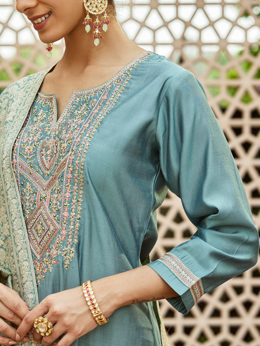 Our Exclusive Collection is here, to add a touch of tradition to your wardrobe SWRD308