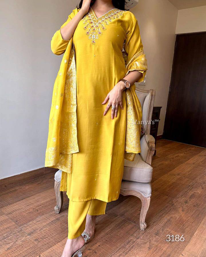 Our Exclusive Collection is here, to add a touch of tradition to your wardrobe SWRD326