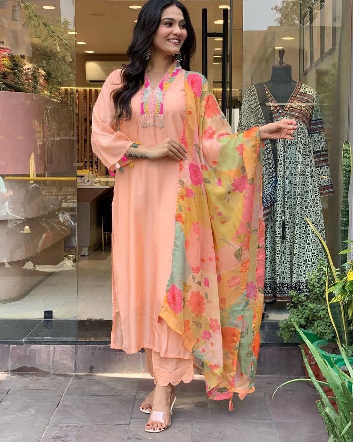 Our Exclusive Collection is here, to add a touch of tradition to your wardrobe SWRD334