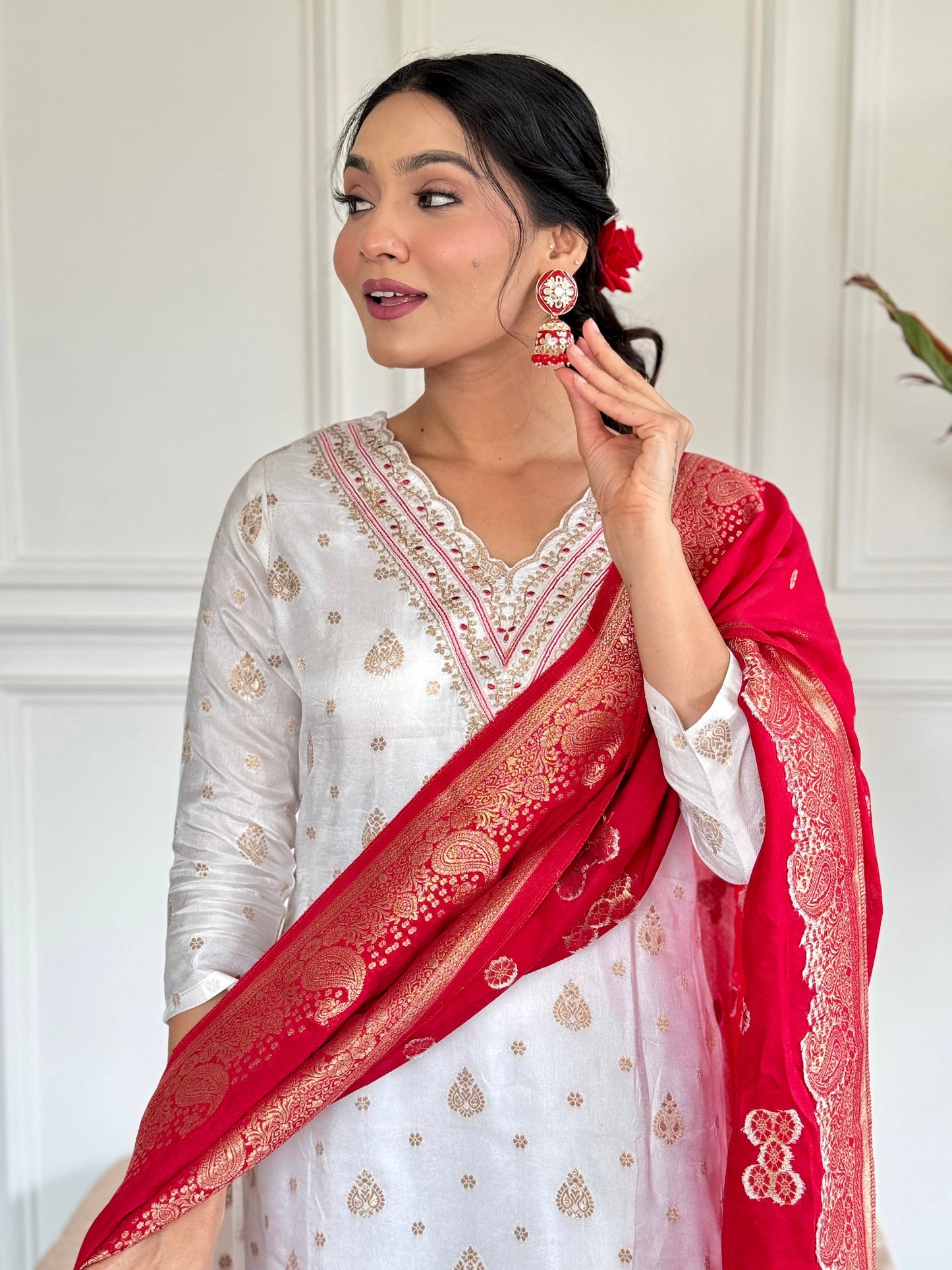 Our Exclusive Collection is here, to add a touch of tradition to your wardrobe SWRD338