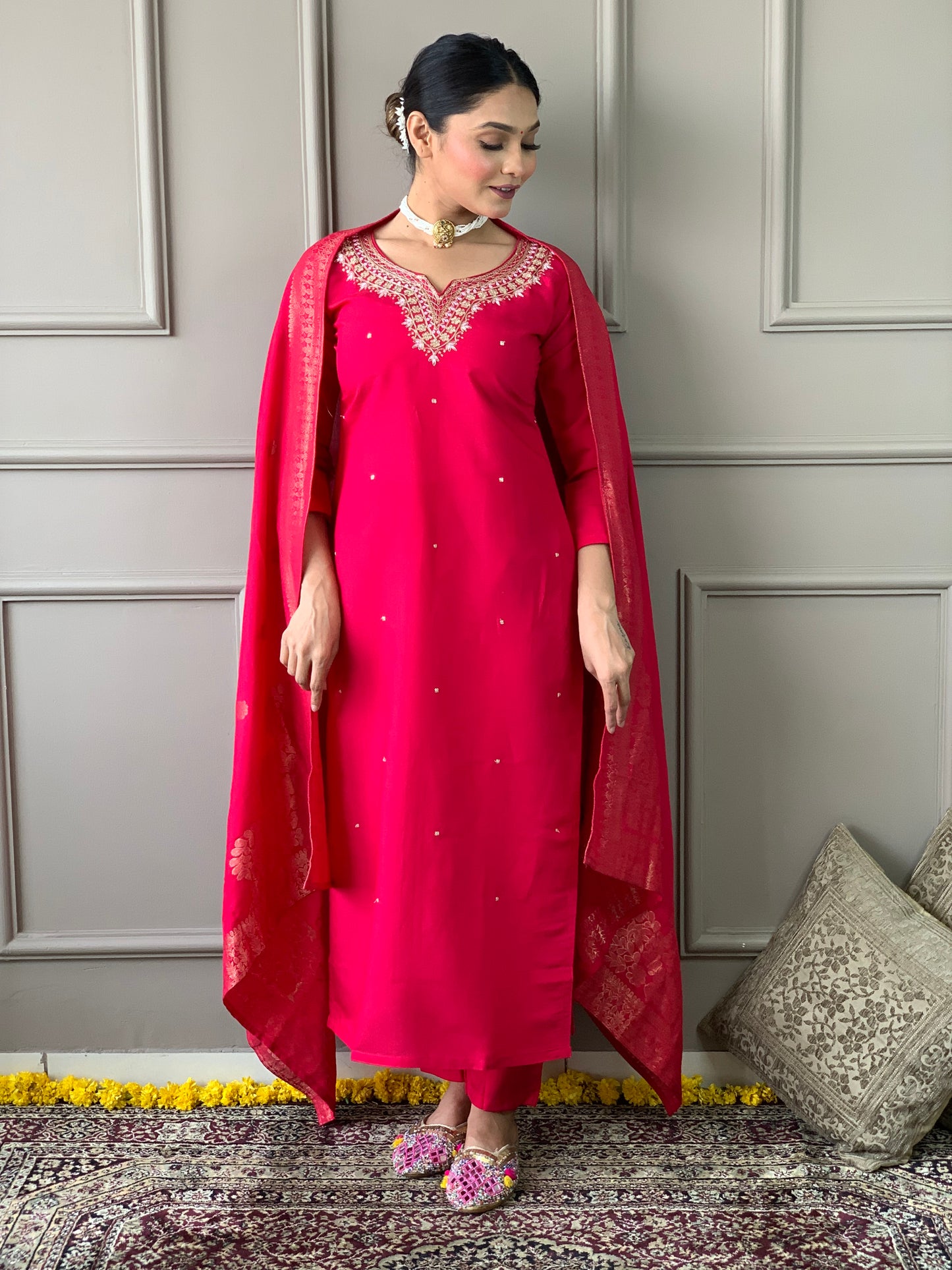Drape yourself in elegance with this vibrant red kurti set, featuring exquisite embroidery and a rich Banarasi dupatta
